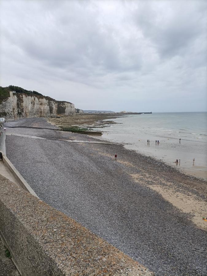 Agreable Maison 3* En Bord De Mer Dieppe Bagian luar foto