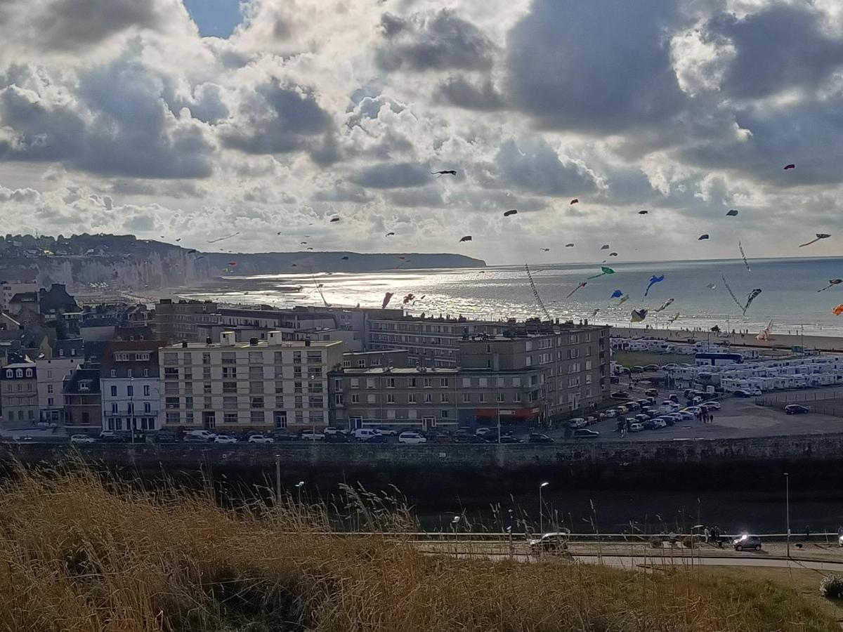 Agreable Maison 3* En Bord De Mer Dieppe Bagian luar foto